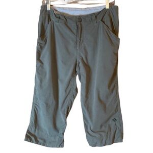 Mountain Hardwear army green capri hiking pants Size 10